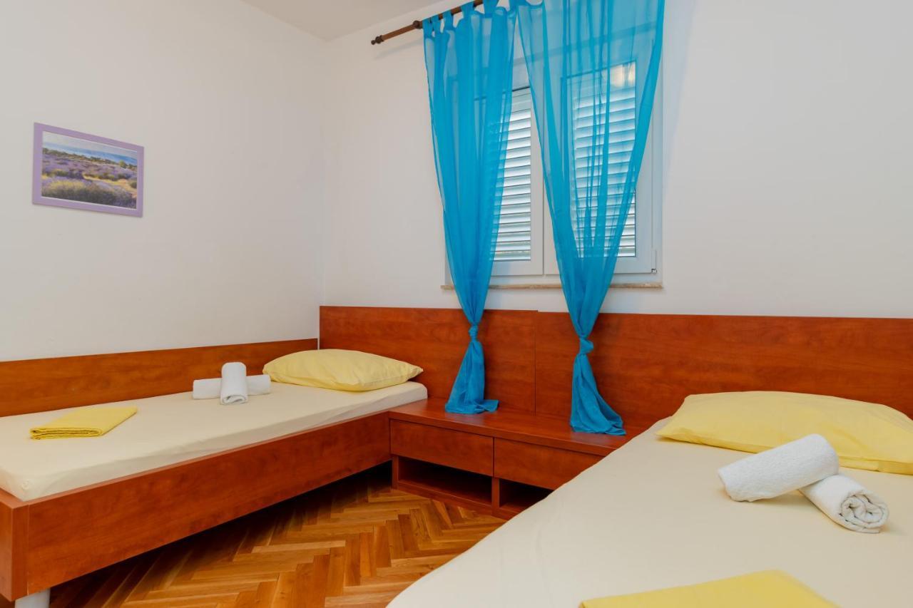 Apartments Villa Jadranka Marusici  Екстер'єр фото
