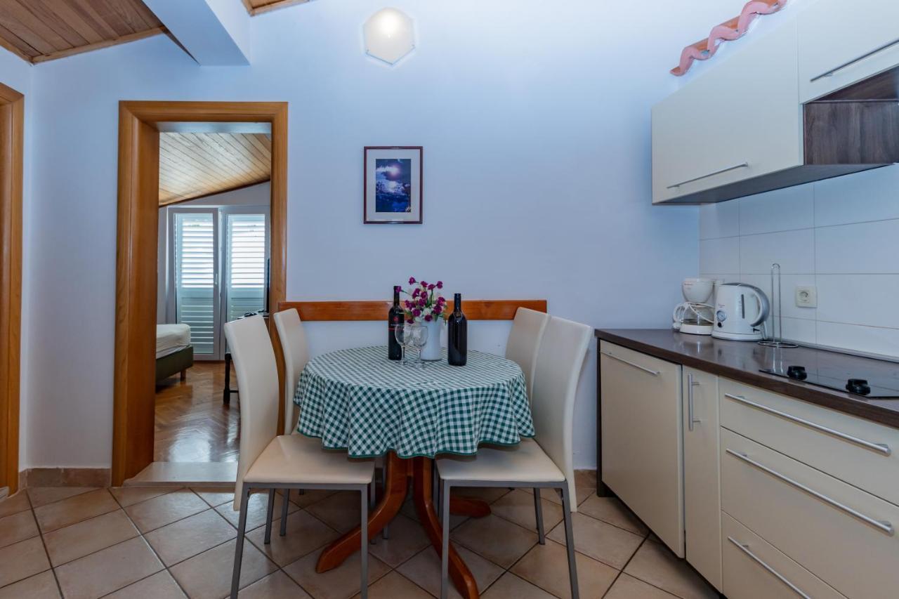 Apartments Villa Jadranka Marusici  Екстер'єр фото