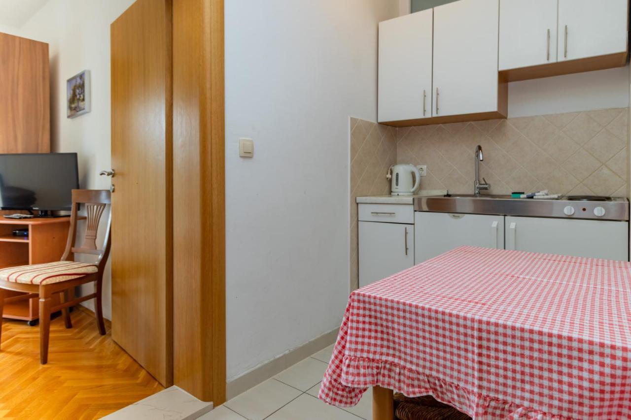 Apartments Villa Jadranka Marusici  Екстер'єр фото
