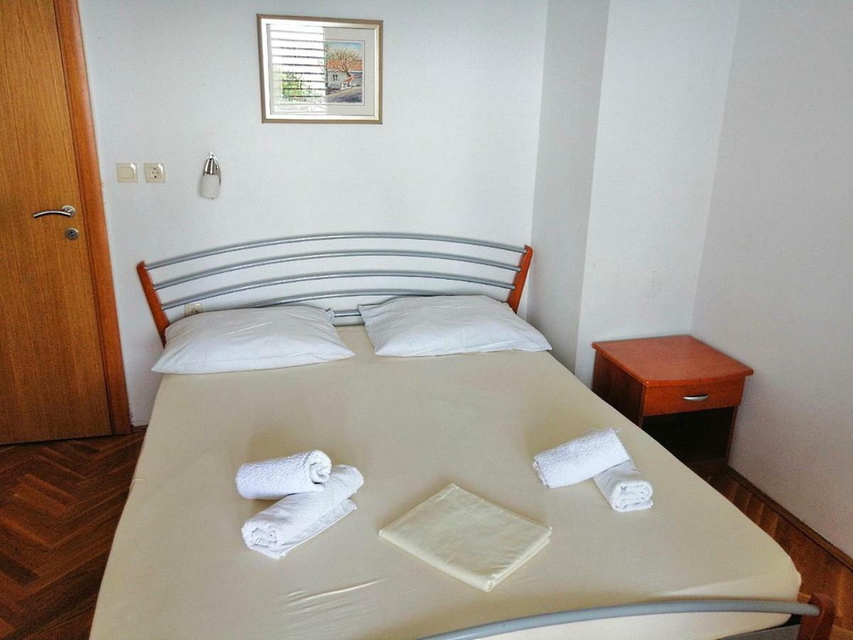 Apartments Villa Jadranka Marusici  Екстер'єр фото